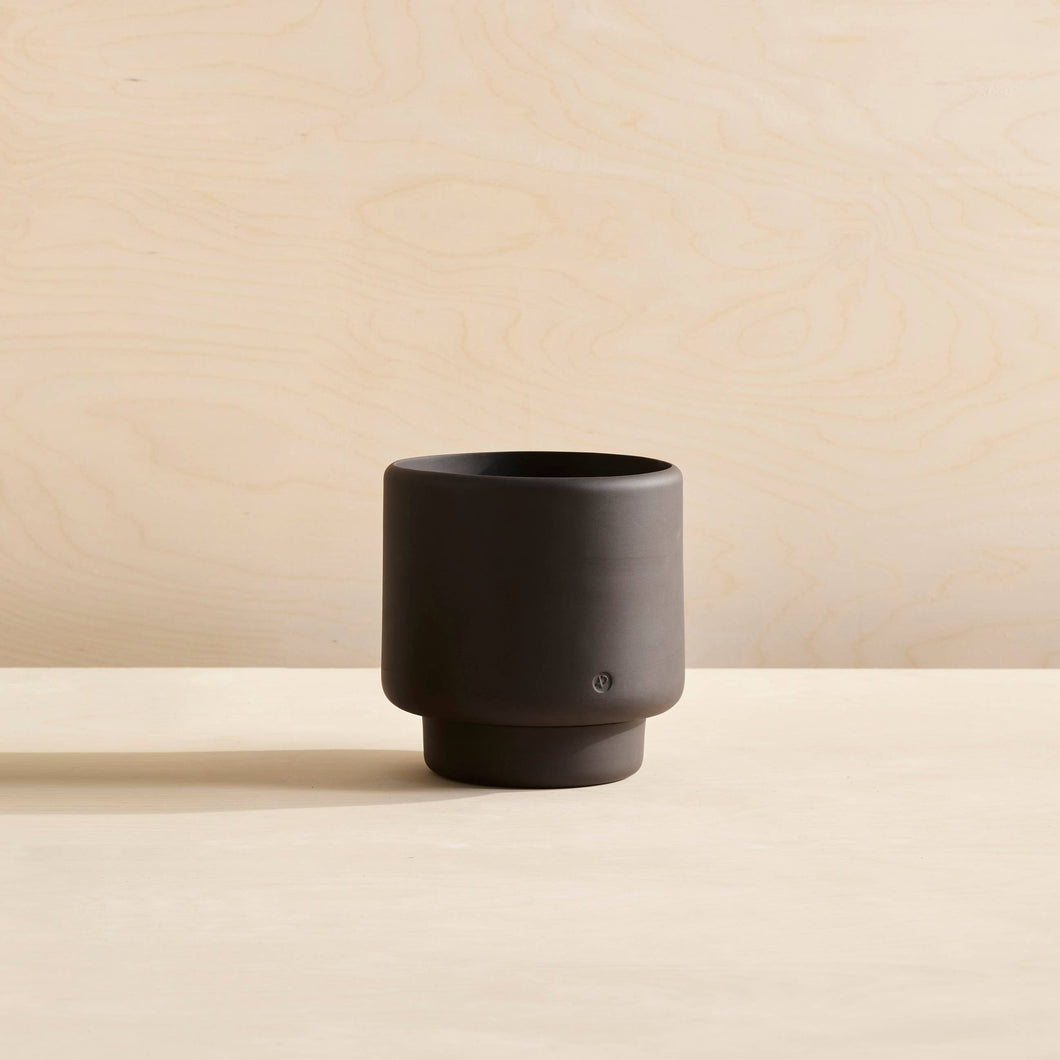 BOTANY porcelain plant pot LARGE: Graphite Black
