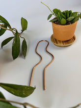 Load image into Gallery viewer, Mini Squiggle Arch Copper Plant Trellis

