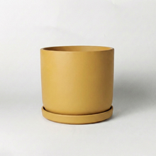 Load image into Gallery viewer, 9" Signature Stone Planter &amp; Saucer | Earth Tones: Beachwood
