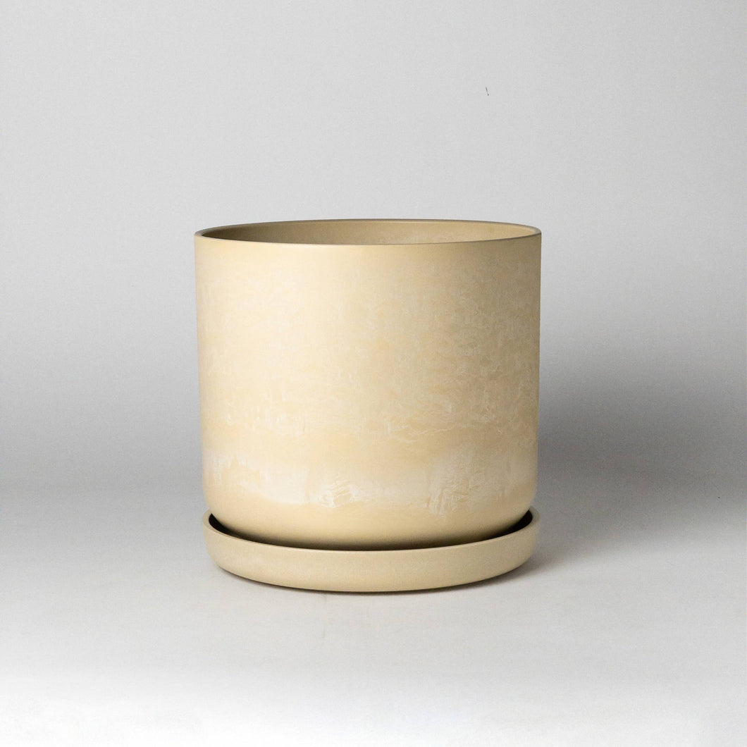 9” Signature Stone Planter & Saucer | Earth Tones: Tatami Sand